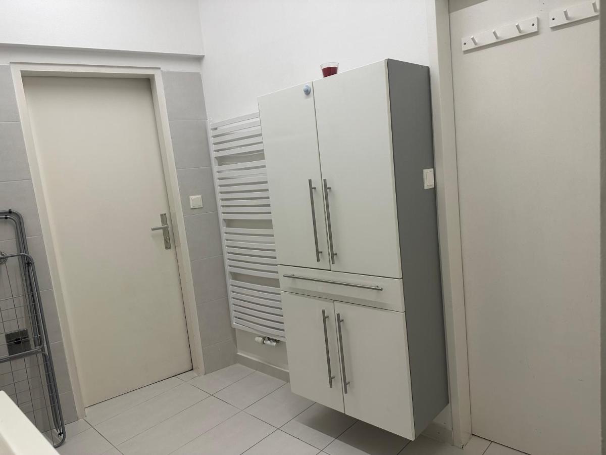 Klimatisiertes Dachgeschoss City Apartment In Zentrum Wiens Kültér fotó